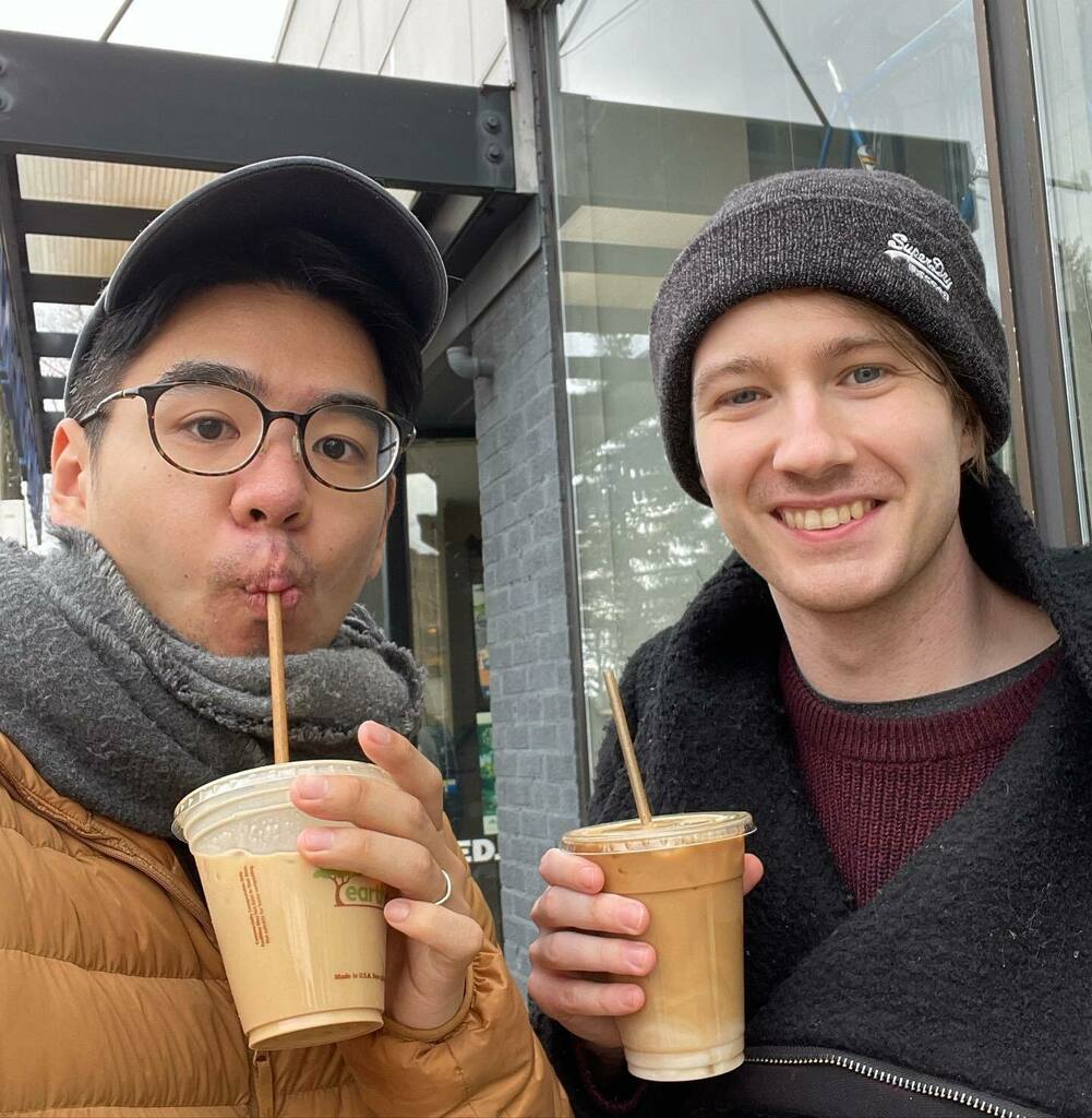 SeigoBren's tweet photo. 寒いけど今日はアイスコーヒーの気分でした🧊
It’s cold outside, but we got iced coffees:)
#coppertree https://t.co/ZcbYo27mR0