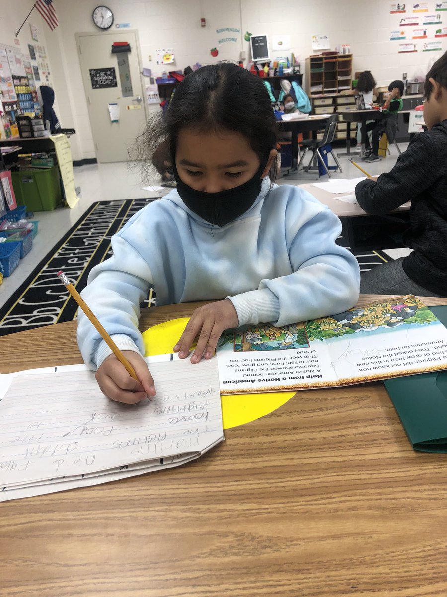 MsGillettMEA's tweet photo. After learning all about why we celebrate Thanksgiving in the United States, 9 students got to try Apple pie for the first time! 🥧🍎🍏 

@LCPSOfficial @MeadowlandElem https://t.co/6L0jy0elnm