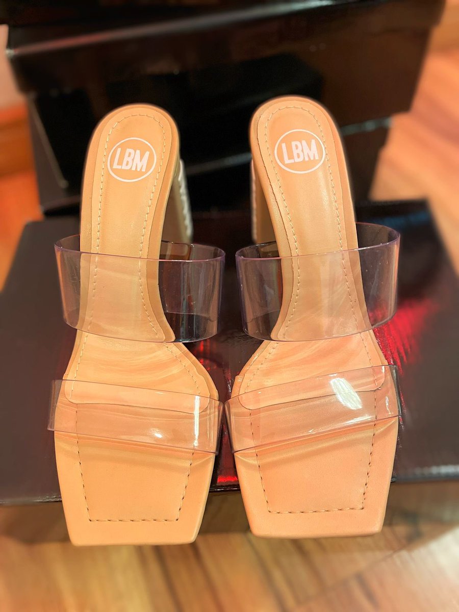 ObviusG's tweet photo. MEMORIES COLLECTION 🎇LABELLAMAFIA

✨ exclusividade @obviusgirls ✨
Optamos por uma referência ao retorno do EXAGERO DE BRILHO e do glamour COM jeito LBM de proporcionar estilo e muita autenticidade 🖤

ENTREGAS TODOS OS DIAS 
📲 21 97667-7910
 📞 21 2602-6685 

#labellamafia https://t.co/4C5qlJqQrh
