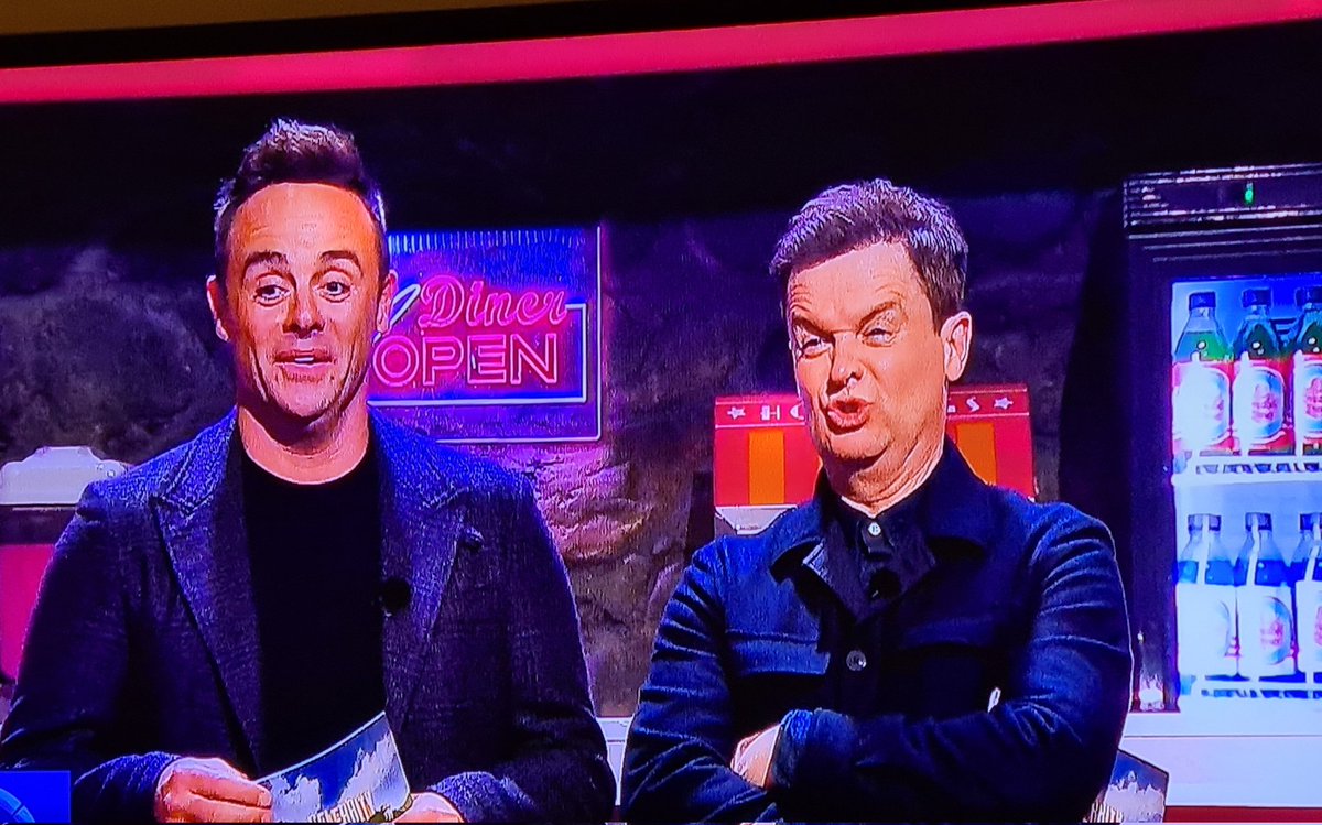 HalilMrT1's tweet photo. Caption this!๐๐ฝ๐๐ฝ
#INeedALaugh https://t.co/MGNOTv4pkY