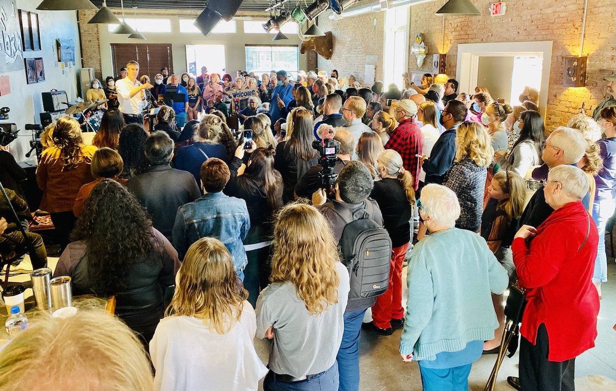 BetoORourke's tweet image. Beautiful day in San Angelo!