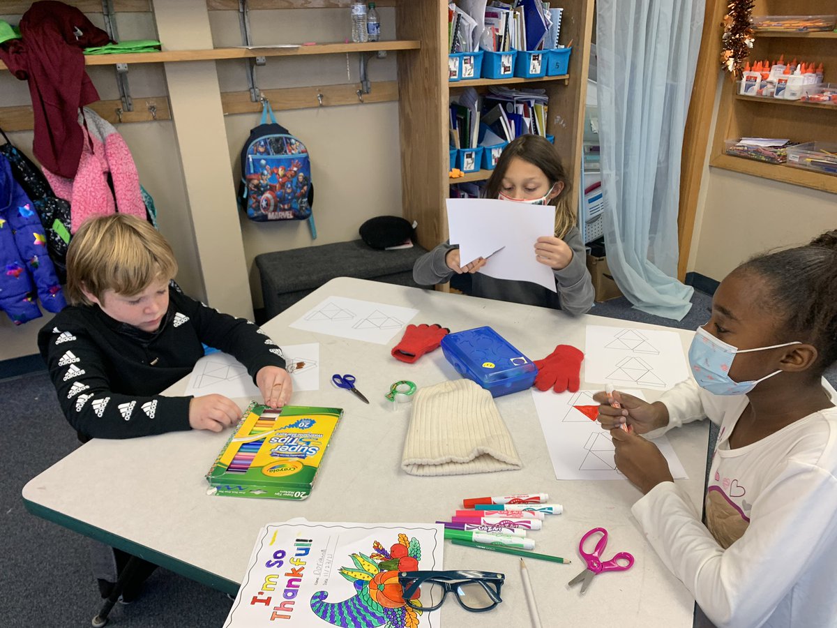 SmithJenif's tweet photo. Students @WestBlvdElem made tetrahedrons as a part of their STEAM Day today. #mathjoycps #cpsmath #cpsbest https://t.co/jvyf8uwLZA