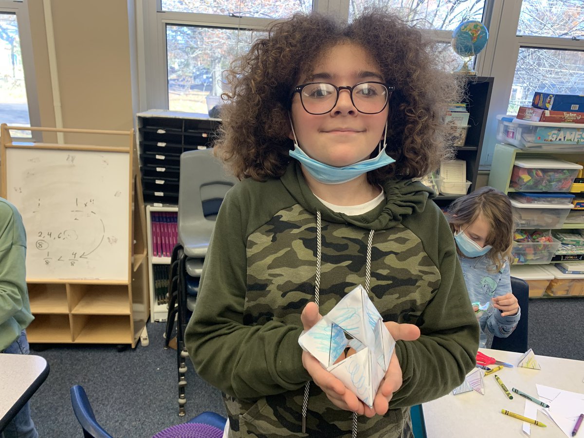 SmithJenif's tweet photo. Students @WestBlvdElem made tetrahedrons as a part of their STEAM Day today. #mathjoycps #cpsmath #cpsbest https://t.co/jvyf8uwLZA