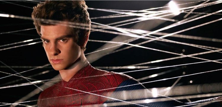Andrew Garfield recently said in an interview that his version of Spider-Man might have issues with the MCU’s Tony Stark. bit.ly/3CNSOxn