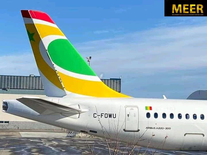 AprMeer's tweet photo. Nouvel Avion de Air Sénégal. 🇸🇳 bienvenue NIOKOLO-KOBA
#Mackylemeilleur
#Wakh_Touti_Job_Loubeuri https://t.co/QUcaN3W91v
