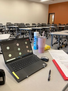TXFacultyAssoc's tweet photo. "This fall, I taught virtually & in person at the same time, struggled to keep up my energy, practiced patience w my stressed students & was so happy to see colleagues. What was your fall semester like?" @camachovm #TeamTFA #TeachingInAPandemic #highered #communitycollege #1u https://t.co/OklPeNX4uw