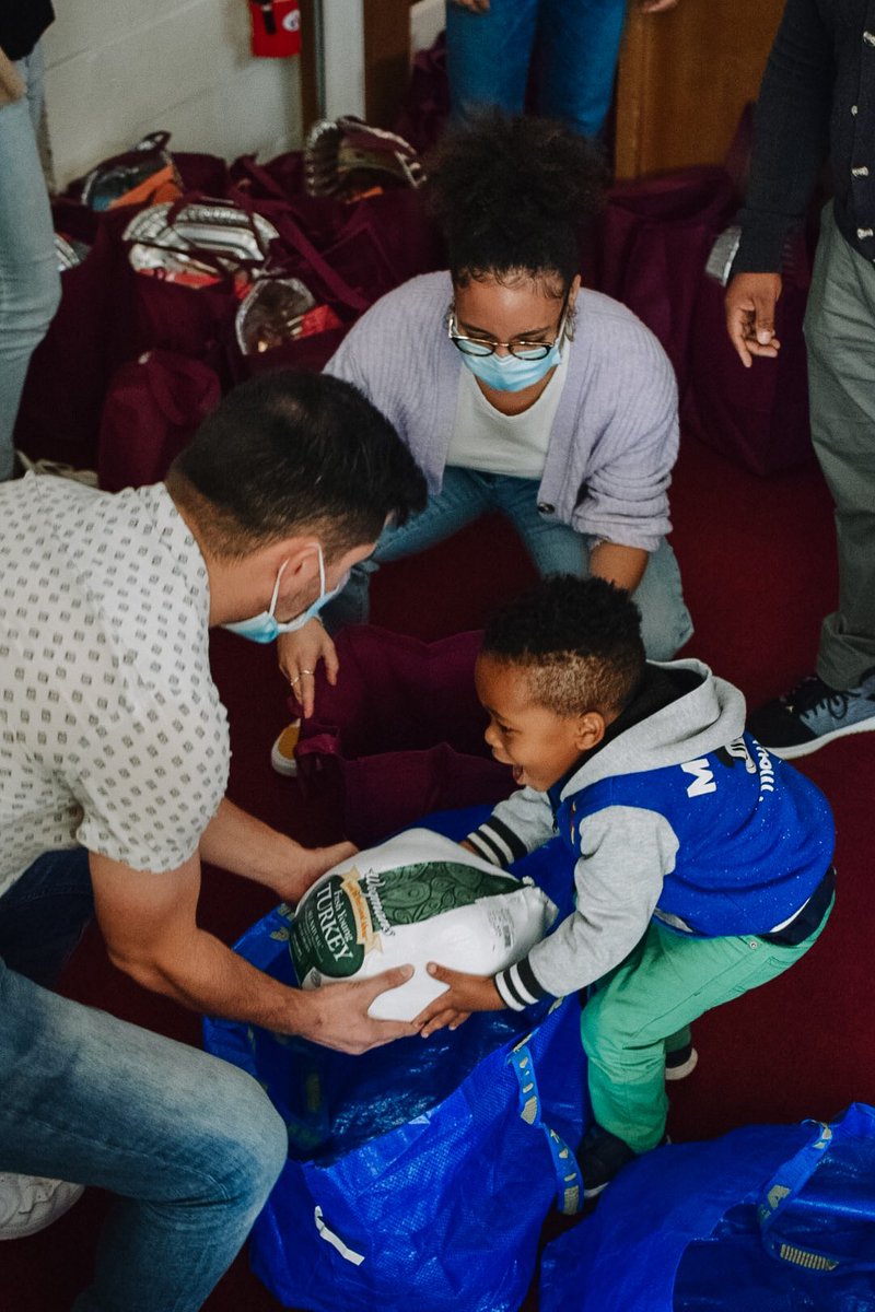 CRCBoston's tweet image. A huge thank you to everyone who contributed, packed, and delivered Thanksgiving meal kits. You provided meals for 30 families across Boston! #FORBOS