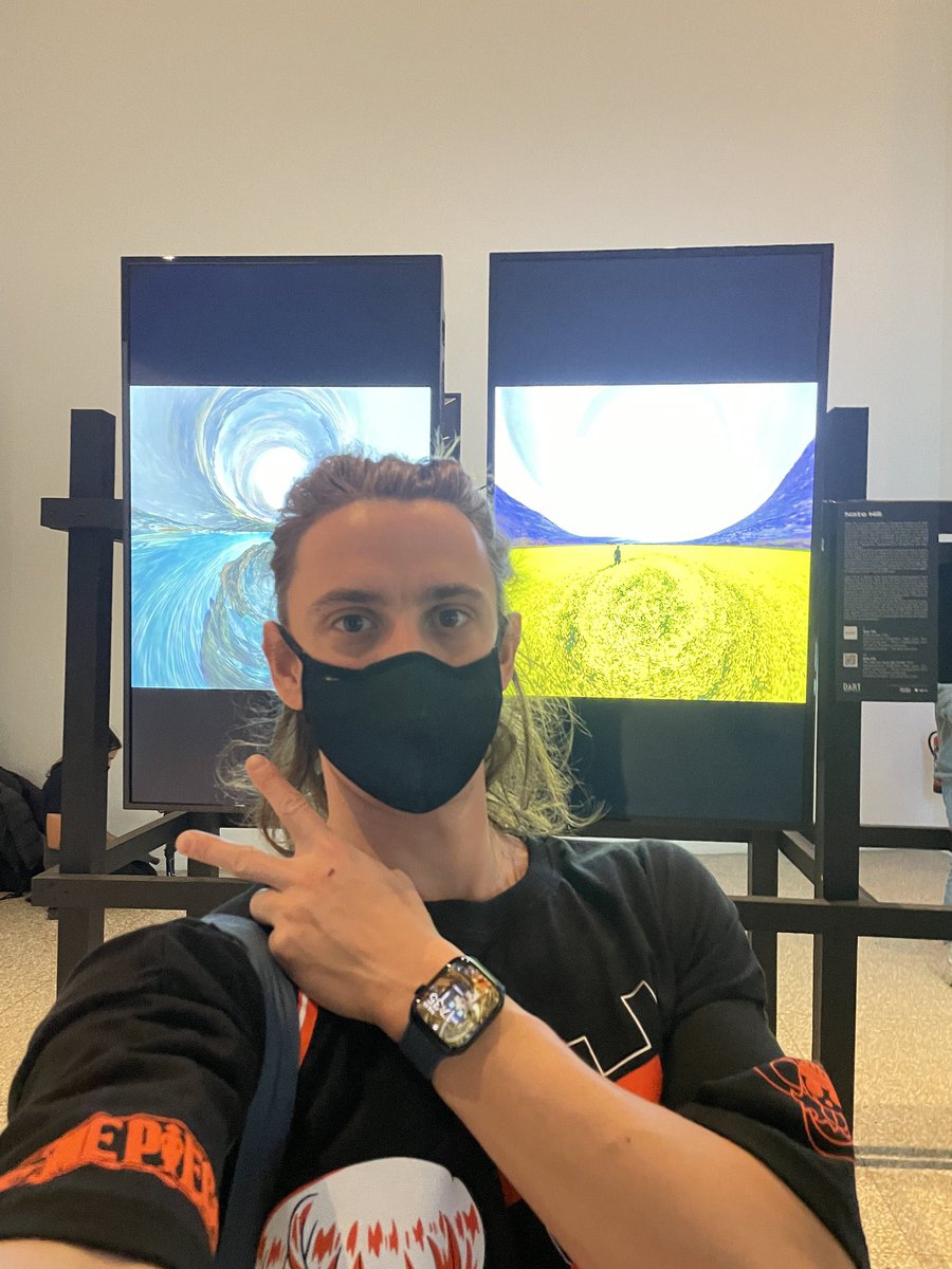 Well this is pretty freakin awesome!
The legend that is <a href="/toomuchlag_/">bruh</a> in front of my art at @dartmilano in Milan, Italy!!!
Big love! 🔥🖤🔥

I soooooo wish I could be there!
#Dart2121 <a href="/wrongtheorynft/">WrongTheory</a>
