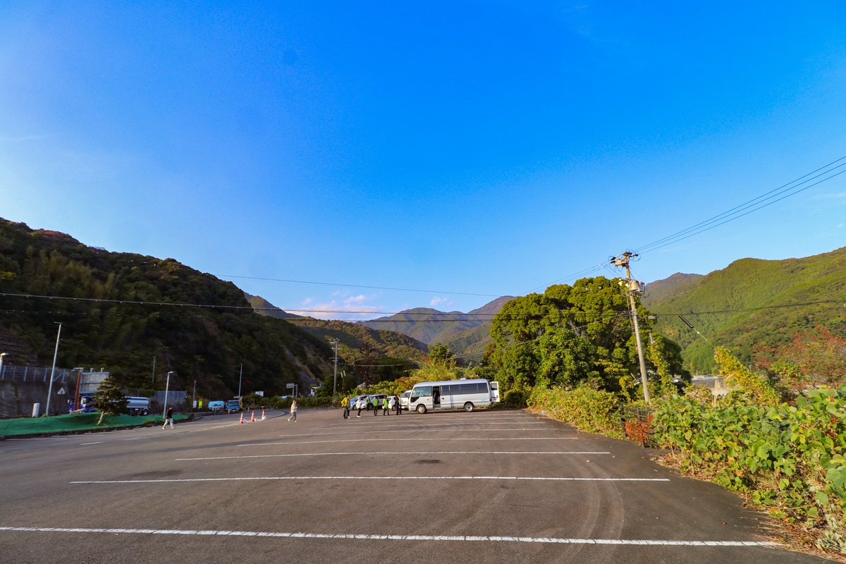 chadwickfeijen's tweet photo. More of my "Views on the parking lot". https://t.co/vlEFTOWrbk