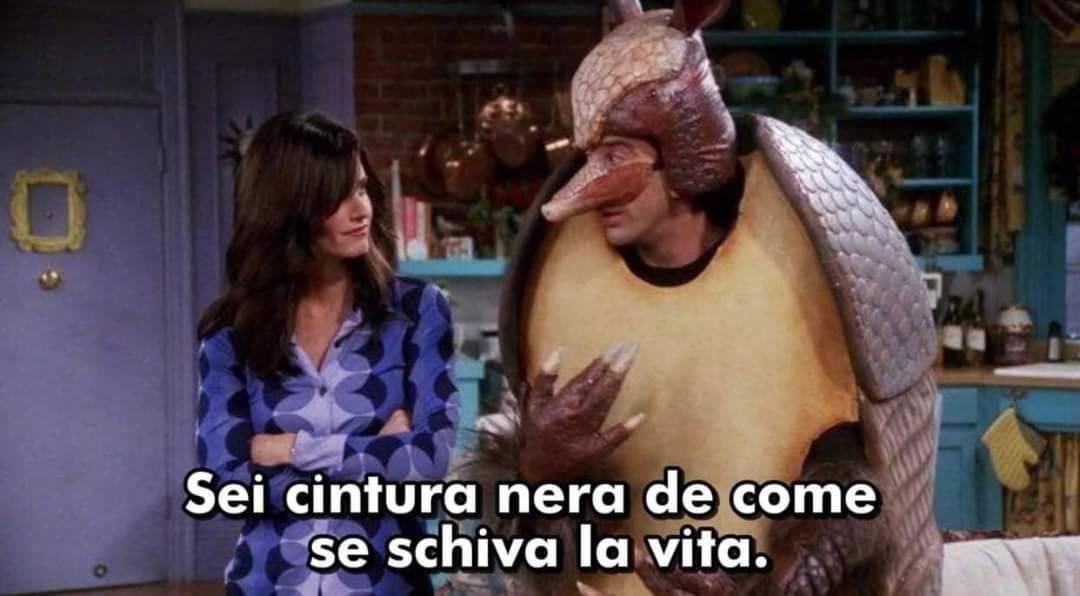 _sephilm's tweet photo. Io non so chi sia stato quel genio che l’ha pensato, ma questo è il crossover della vita. 

#StrappareLungoIBordi @zerocalcare @NetflixIT https://t.co/lhAlQLRtz0