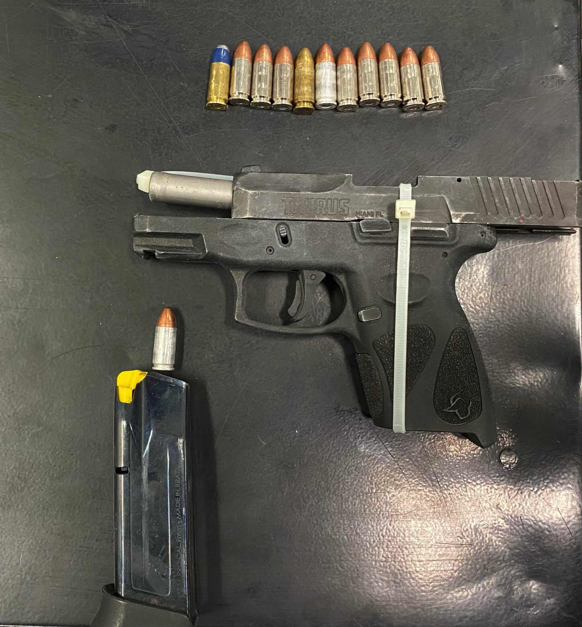 Michael Novakhov retweeted:
 
			
 
			 
 
				When a car stop turns into a gun arrest. Great job by PO Hyson & PO Zaleski for removing this illegal firearm off the streets of #Astoria #onelessgun #anotherone   
@NYPDChiefOfDept @NYPDChiefPatrol @NYPDQueensNorth