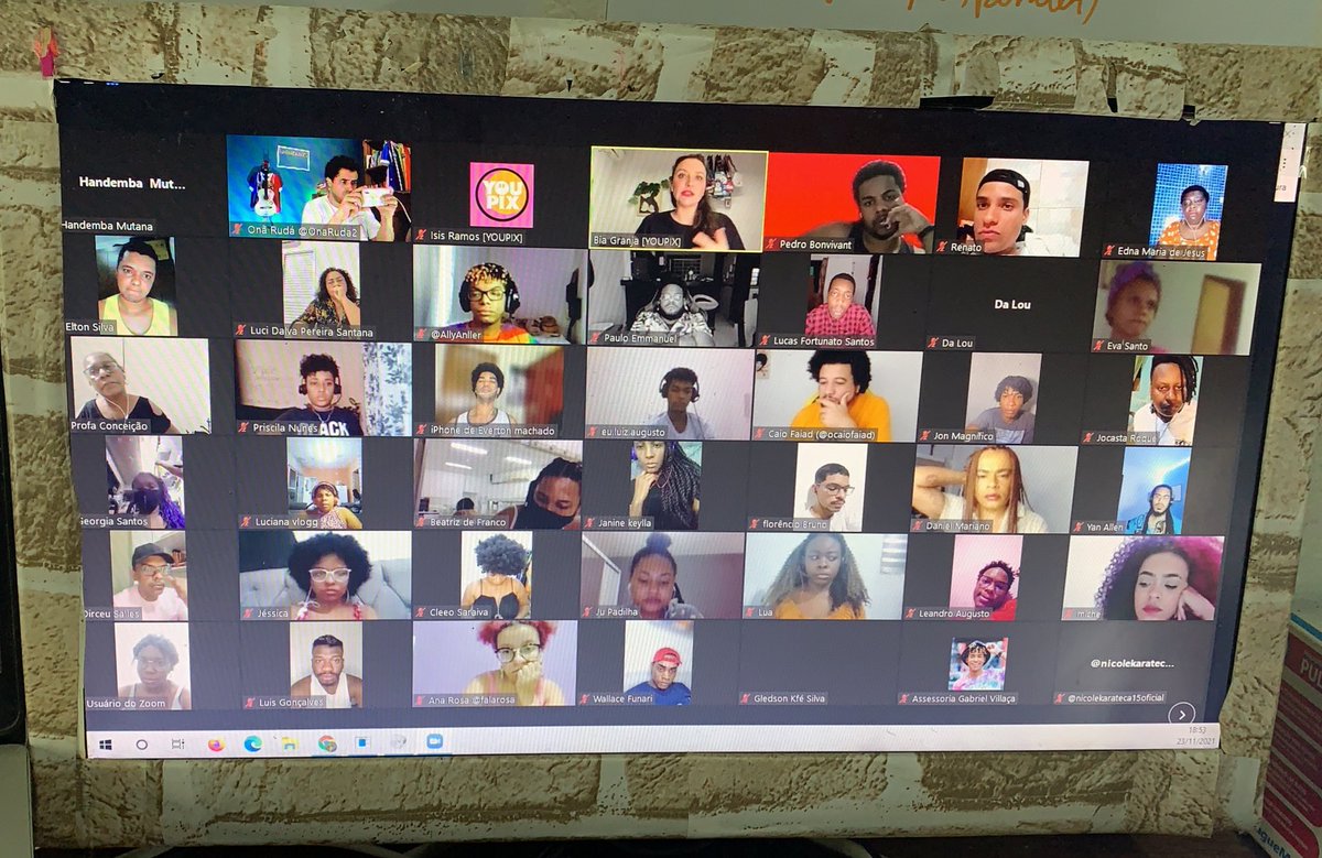 OnaRuda2's tweet photo. Começou o #AfroContent do @youpix com @TikTokBrasil e a aula de hoje é com @biagranja 😍😍😍😍😍 https://t.co/EhHgKAOugl