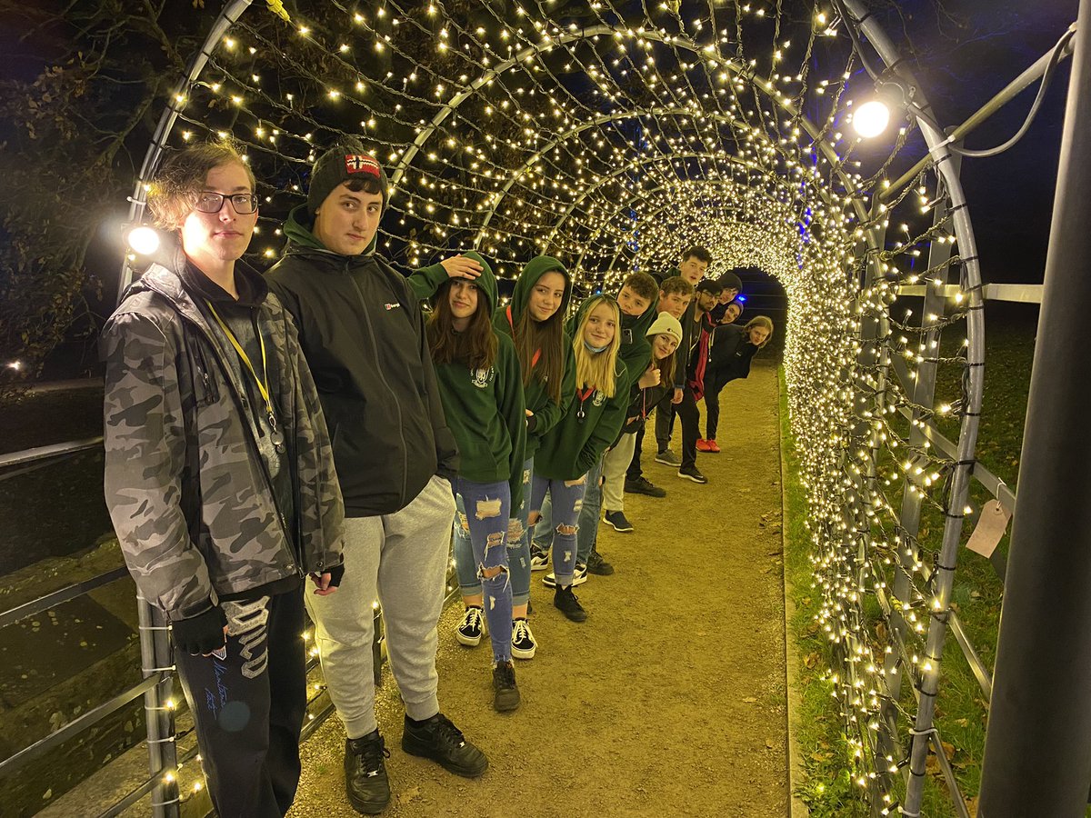 BHHSGeog's tweet photo. A lovely way to end our field trip. 👍🎄❄️🙂 https://t.co/Mhuh05VJA9