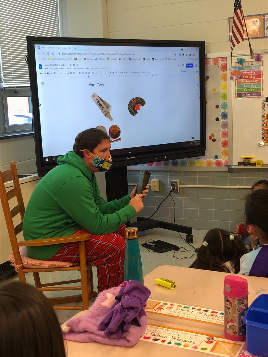 JuliaReichel3's tweet photo. Today was an exciting day in 1st grade! Mr. Tuck visited to teach students how to catch a turkey! Students then completed a "how-to" writing to tell the steps for catching a turkey! Thank you Mr. Tuck! https://t.co/hIMmAORBZu