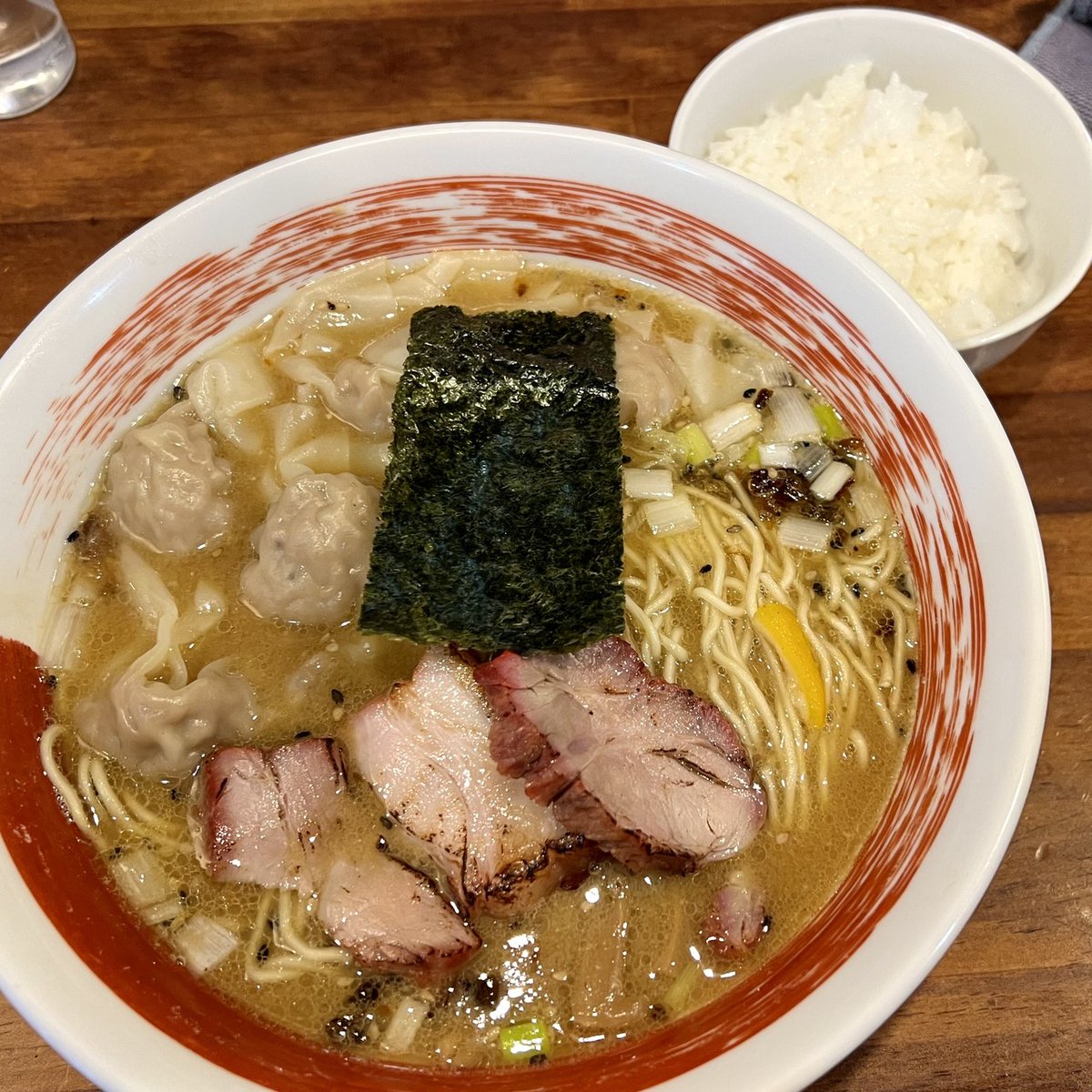 レビューを投稿しました『麺屋 悠』大久保の課題店 神田小川町の… https://t.co/xmEJ9u51Kw