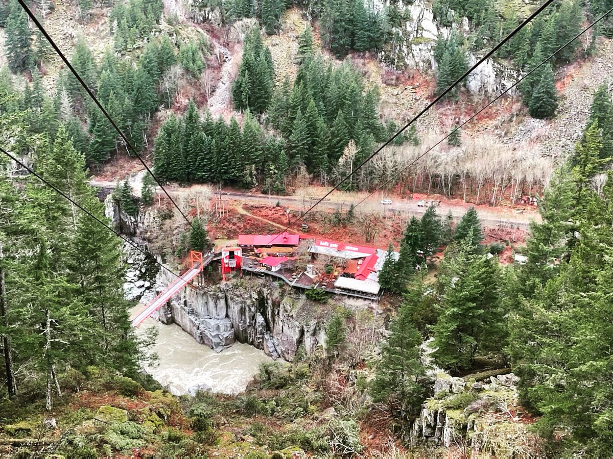hellsgatetram's tweet photo. We would like to address the recent rumours that “Hell’s Gate Airtram is completely gone due to the flood”. According to the our maintenance staff on site, it is still intact. https://t.co/bJPT2BNJzr