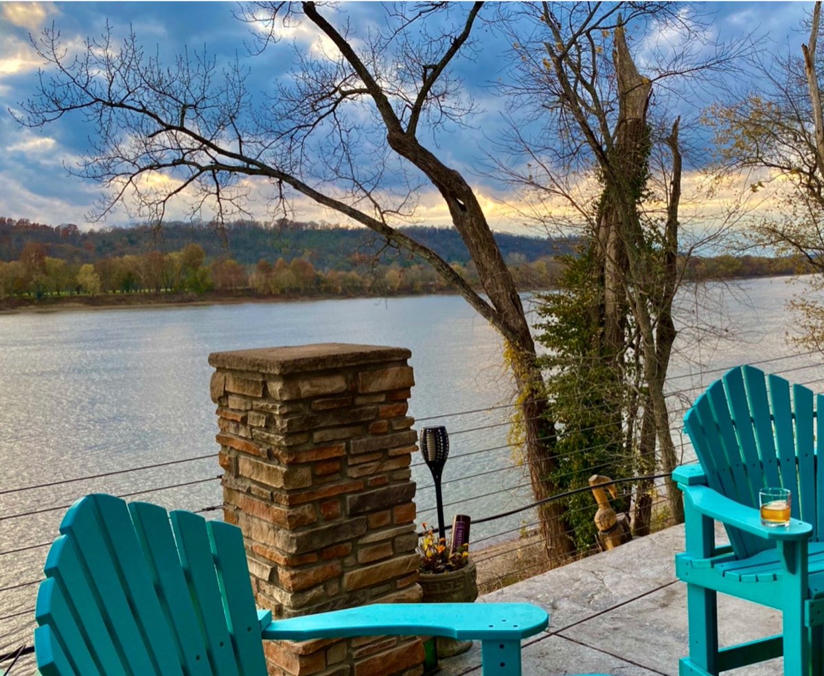madebyghosts's tweet photo. Some bourbon on the Ohio River, not a bad day! #madebyghosts https://t.co/qNvZkEz7wh
