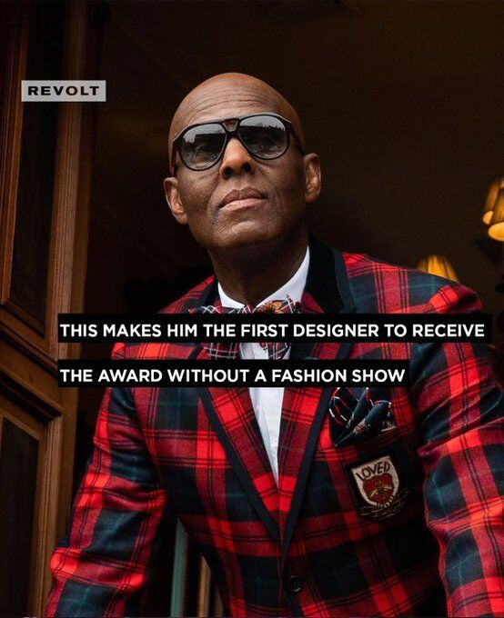 Congratulations to #HarlemNYC Fashion Icon #DapperDan!

 He becomes the first black designer to receive the #GeoffreyBeene Lifetime Award Achievement Trophy!
 
He Received this prestigious award without having a 'fashion show'! 

#Legend 
#blackexcellence 
#HipHop