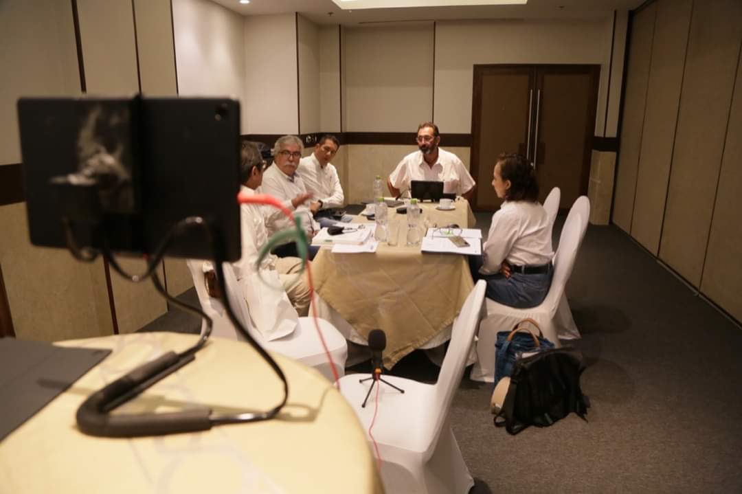 FCARMNacional's tweet photo. REUNIÓN CONSEJO CONSULTIVO CONARC CONVOCADA POR EL ARQ. CERT. FERNANDO GARCÍA VEGA, COORDINADOR EJECUTIVO #CONARC.
#SomosFCARM #ComunicaciónFCARM https://t.co/4TOetQ9QzV