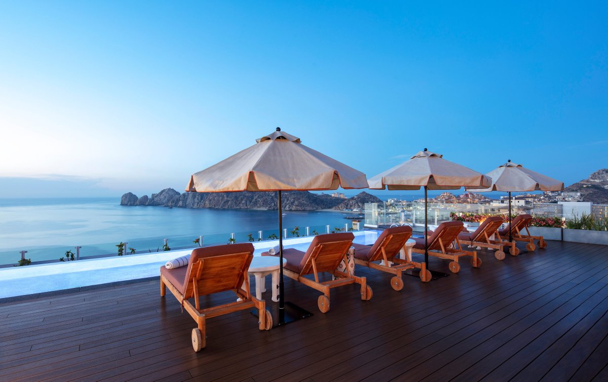 FabFitFun's tweet photo. #AD 🏝️ ‘Tis the sea-sun for you to win the ultimate vacation of your dreams! 🏝️ This winter, one lucky winner will receive a 5-day trip of a lifetime to @corazoncabo Resort &amp; Spa. If you are ready to enter click here for all the deets: https://t.co/oHL5NRIcik #corazoncabo https://t.co/qP3bklAZUg