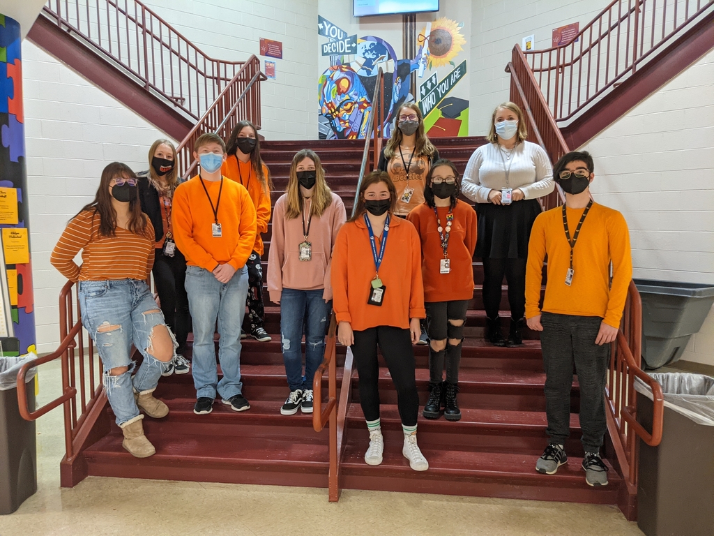 TriadHighSchool's tweet photo. The Knights for Feminism, Model UN, and GSA club, raised awareness about the violence against women worldwide. Students wore orange to support the UN initiative. Orange is the color to represent a brighter future free of violence against women and girls. #orangetheworld 🧡 https://t.co/4SQP1INk1f