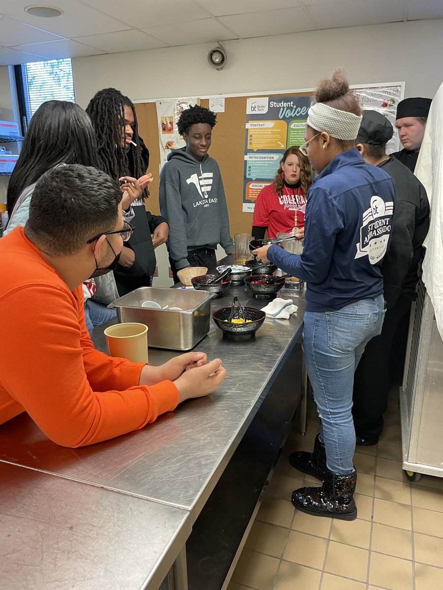 Angie_SchCoun's tweet photo. T-Hawks exploring the programs offered at DRL Butler Tech today. @EAST_HAWKS https://t.co/fFmBDHjx55