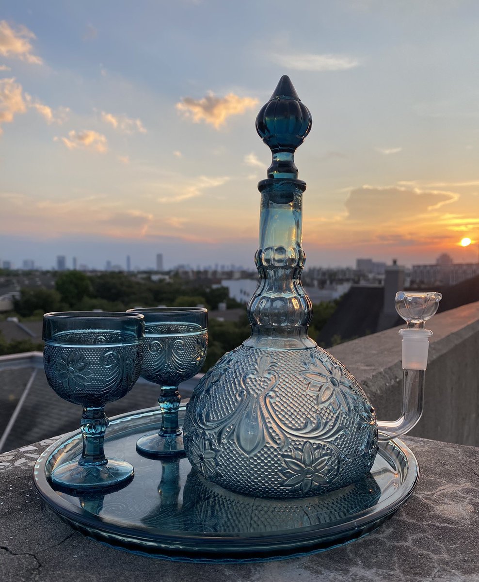 PeaceRoseShephe's tweet photo. 10 New Bongs &amp; Restocking Sets Friday @ 6pm Central✨ https://t.co/RLsyDnxFgc