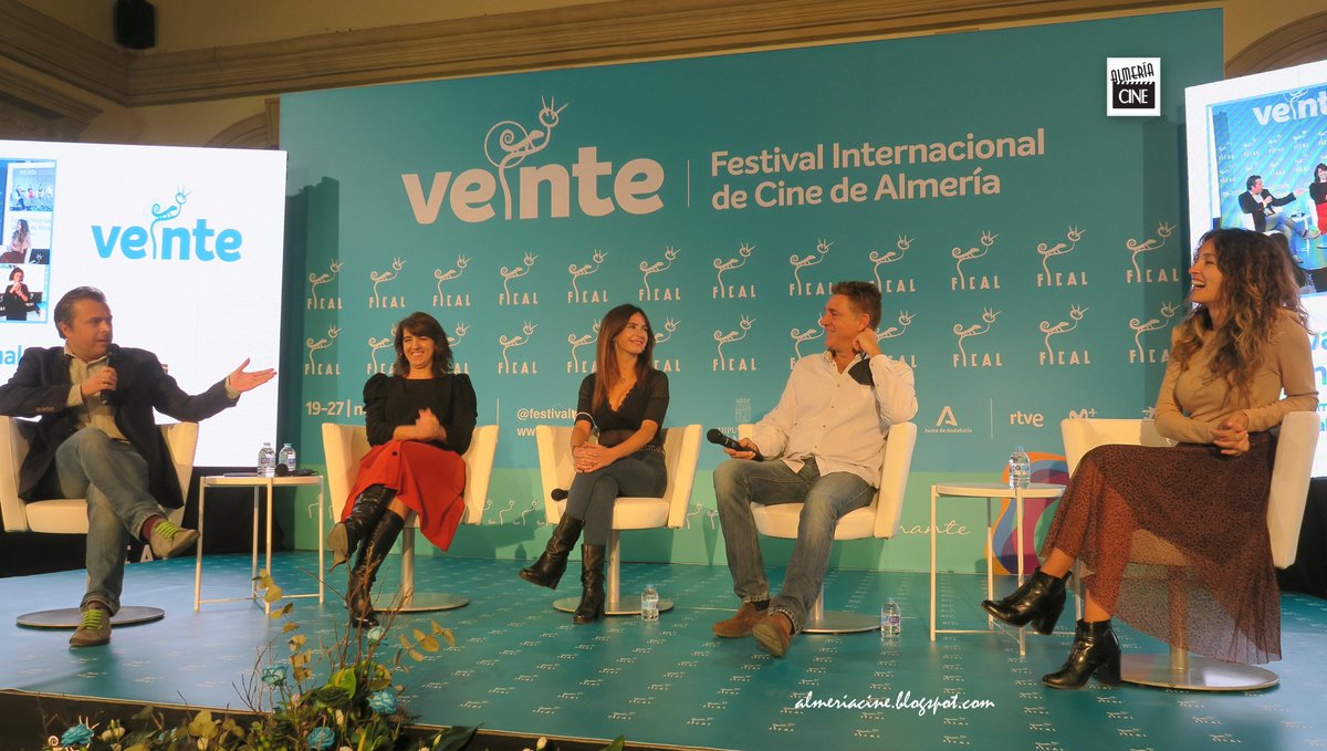 Mesa Redonda VI «EL BOOM DE LA FICCIÓN TELEVISIVA» en <a href="/festivalmeria/">F I C A L</a> #FICAL2021             , moderada por <a href="/TirsoCalero/">Tirso Calero</a>, con <a href="/Llumbarrera/">Llum Barrera</a>, <a href="/PPrendes/">Paula Prendes</a>, #JuanjoArtero y <a href="/Paulahergar/">Paula Hergar</a> Más fotos en instagram.com/almeriacine y facebook.com/Almeriacine/ #almeriacine20años