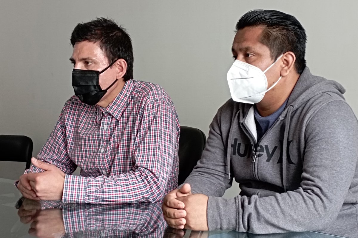 InfoSindicatos's tweet photo. Carlos Coral @alfred_1990 sostuvo reunión con el Sec. Gral. @FNTMMSPOFICIAL, @JorJuarez, quien le expresó su respaldo y manifestó su preocupación de como la transnacional brasileña Nexa Resources Cajamarquilla S.A. lo ha cesado mientras estaba con descanso médico. @BetssyChavez https://t.co/irayRgLxJM