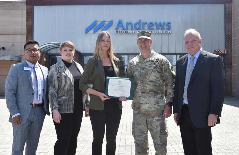 DCUC_HQ's tweet photo. How one Defense #CreditUnion went the extra mile to help its members during the pandemic & was recognized with not one but two 2020 Distinguished Credit Union of the Year Awards. @AndrewsFederal epitomizes the #DefenseCUDifference! Read more via CUToday ⏩ https://t.co/YkT2HrpYjV https://t.co/icW6r5aM1b