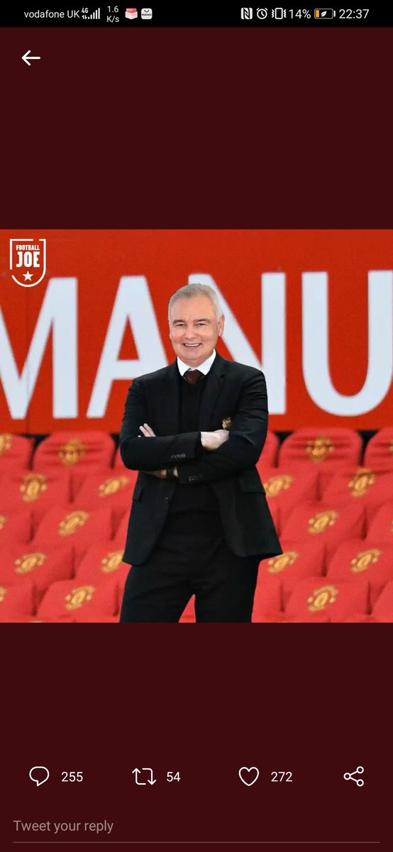 linden_smith's tweet photo. @FootballJOE Be a good manager for united 😂 https://t.co/ZCoO6n2It4