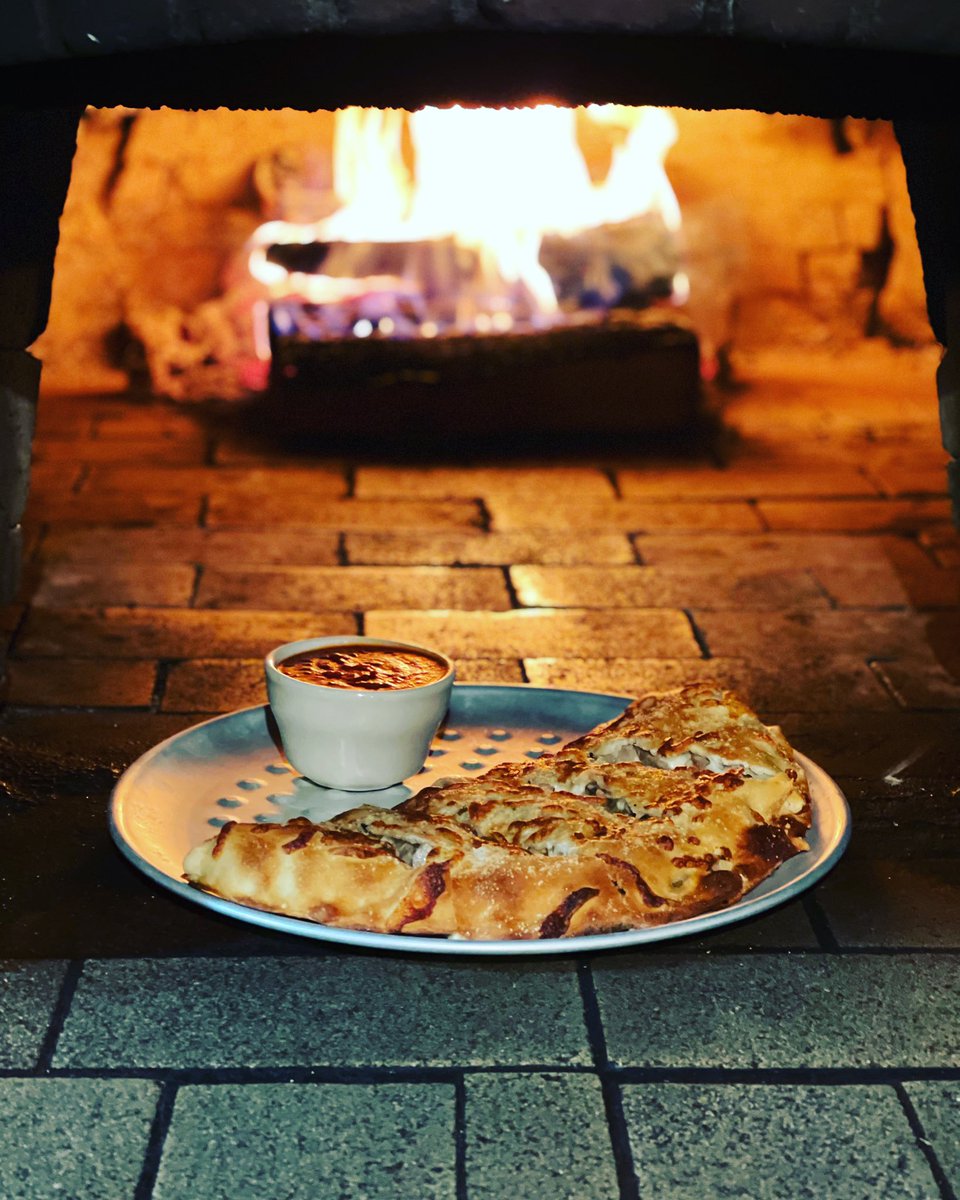 We’re now open Tuesdays!  Come down and grab a pint and one of Freddy’s Meatball &amp; Sausage Calzones!  We’ve also brought back a fan favorite, Portuguese Fisherman’s Stew #oakbluffs #marthasvineyard #brewery #dinnertime #calzone