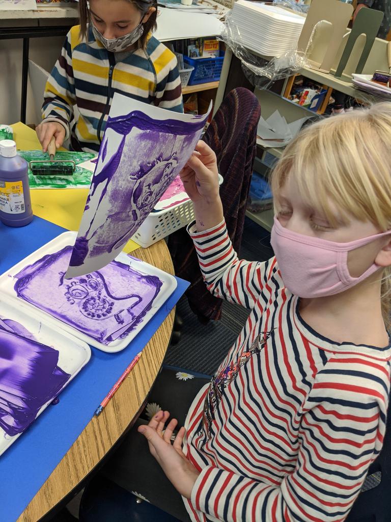 ecoledieppe's tweet image. Grade 3F created designs for print-making! Everyone came up with original pieces. #create    
#artandlanguage