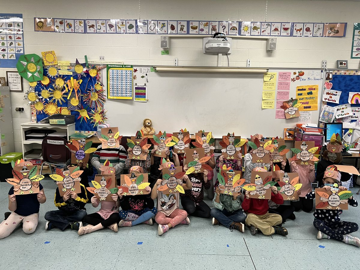 amwhoward1's tweet photo. Grateful for my first grade family. What a great bunch I have! https://t.co/KSa34x2wwU