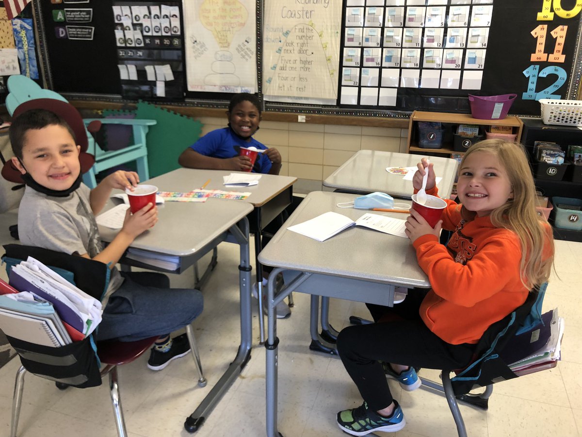 ldevriesbgcs's tweet photo. Happy faces of third graders who got root beer floats today to experience solids, liquids, and gases to end our states of matter unit. Love combining yumminess with learning! 
#KIDSFirst 
@KaraffaAlyssa https://t.co/vHAAWttCya