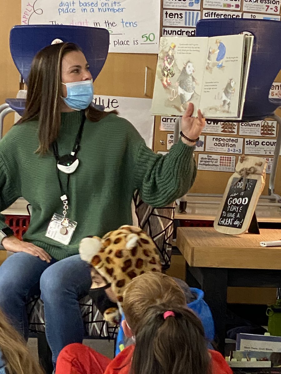LeesburgThird's tweet photo. You know what time it is! Thanks all for a great Turkey Read Day! https://t.co/EJhEHj98LX
