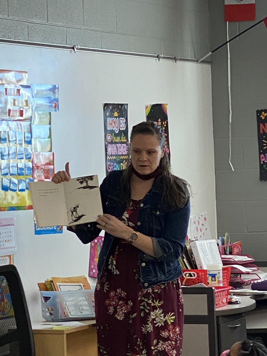 LeesburgThird's tweet photo. You know what time it is! Thanks all for a great Turkey Read Day! https://t.co/EJhEHj98LX