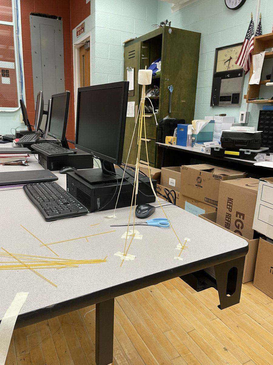 LakelandPLTW's tweet photo. A little pre-Thanksgiving marshmallow challenge in POE.  Fitting time since we are in Lesson 2.1 &amp; statics!! https://t.co/QW6M2EBg5D