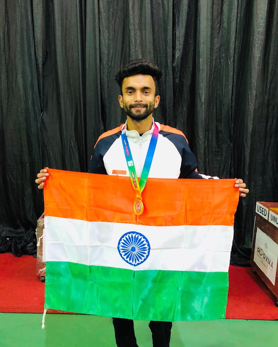 arwaz_ansari2's tweet photo. Won gold medal in men’s doubles sl3-sl4 category 
Uganda para badminton international tournament 2021 https://t.co/h2eBhCTz3o