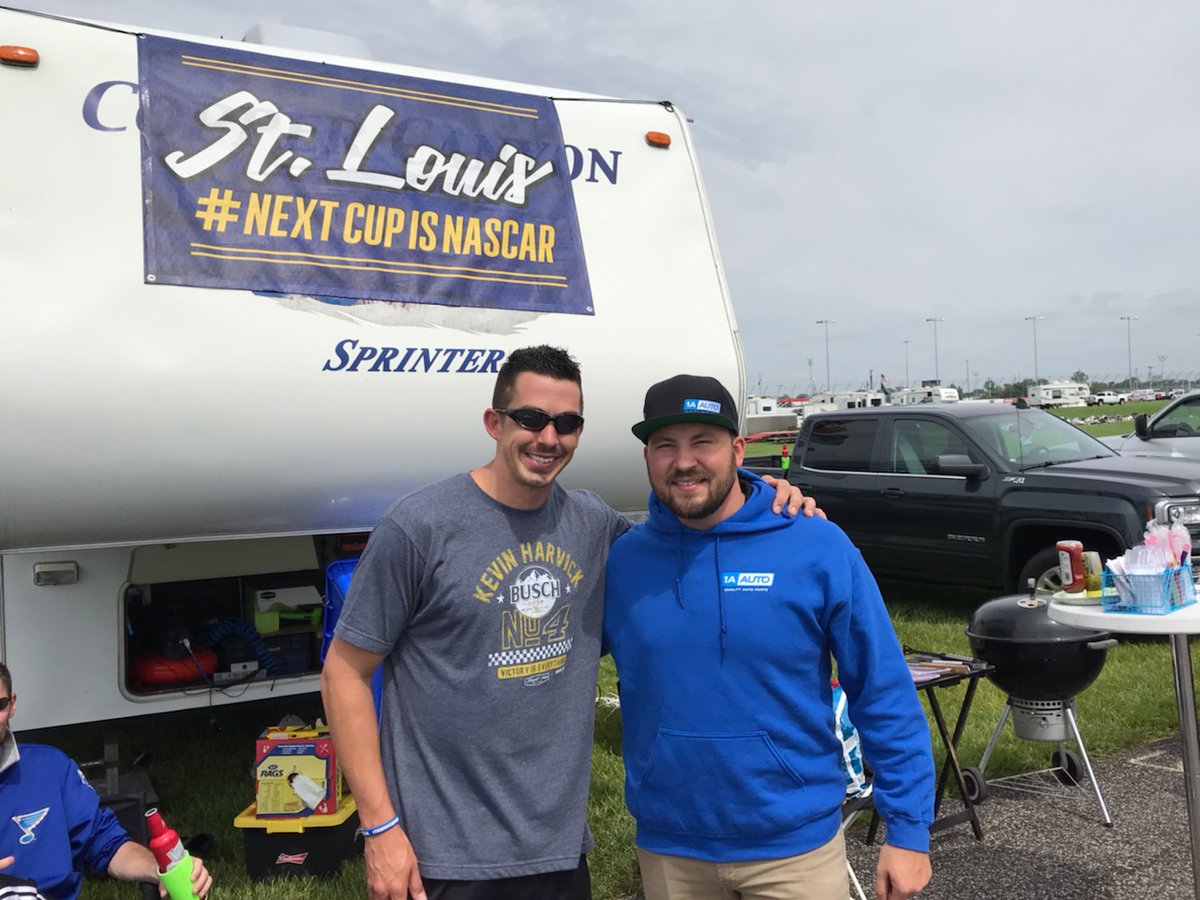 gehnerjd's tweet photo. @TheOrangeCone @SpencerBoyd and Norm Benning at truck stop across from @WWTRaceway few years back. They talked with us like we were all friends. A friendship has grown over the years and Mr. Boyd and myself keep in touch. #nextcupisnascar #Racing4Stl #redneckRV #WWTR_redneck_crew #CupTimeSTL https://t.co/tgzsrCI6wY