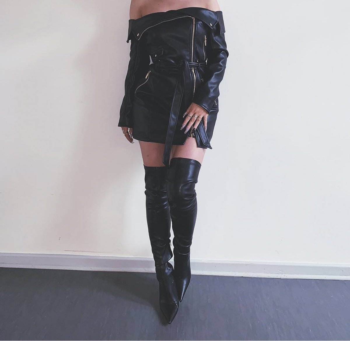 CatfishFindomxx's tweet photo. Late night drain?
#worshipass #findom #humanatm #catfishkink #zahlschlampe #zahlfotze https://t.co/3VI7Y2aYKC