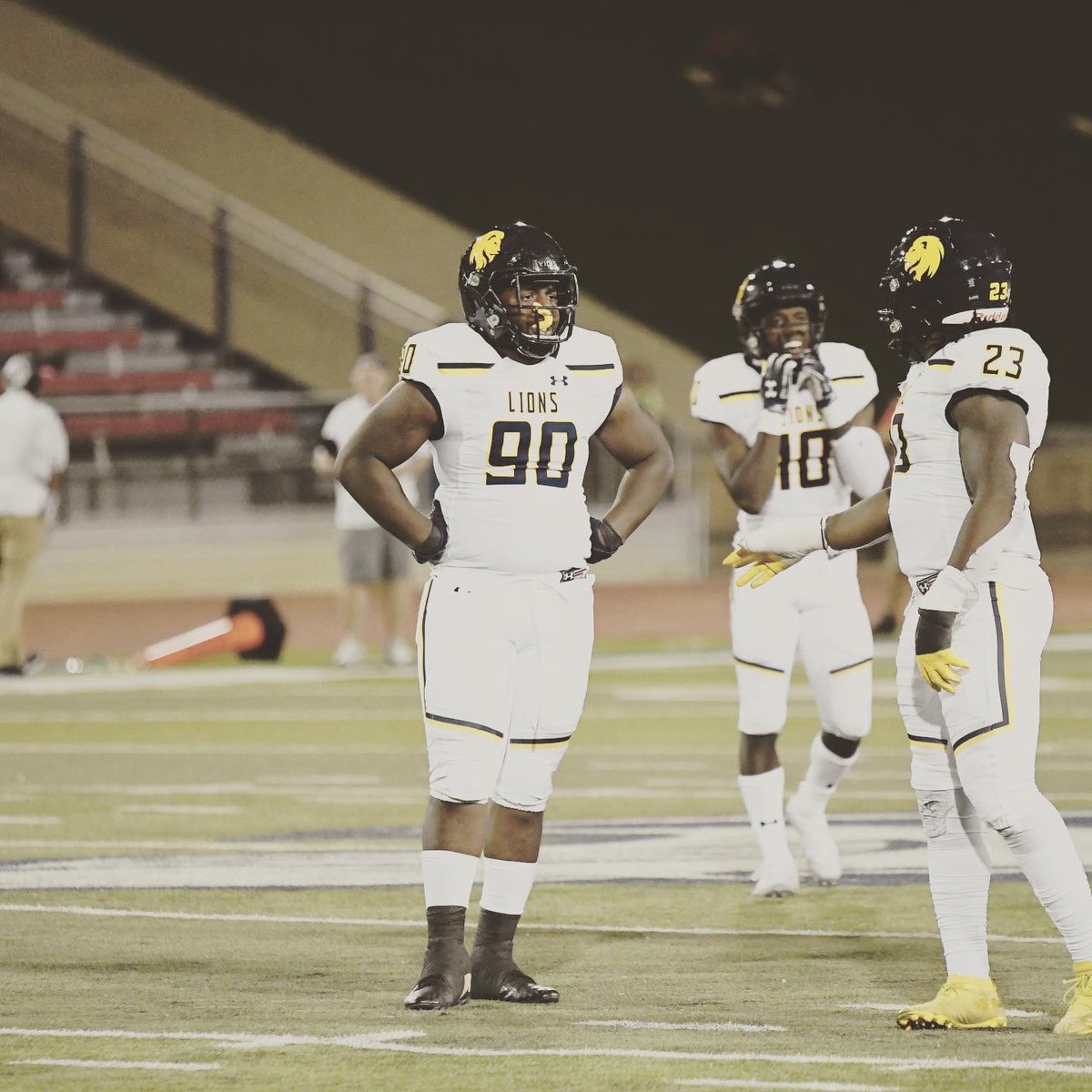 Brysonstewart90's tweet photo. Year 1✔️ . https://t.co/ToaROfhDoA