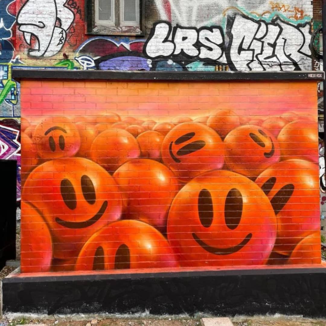 jellyjartist's tweet photo. Close up of my #KeithFlint @the_prodigy mural &amp; just a few of the other amazing artists who took part in 'Paint the Town Orange' HackneyWickCreatives Meus #MensMentalHealth Awareness event
@woskerski #fatcaps #zaki #srjp #streetart #muralartist #MentalHealthMatters https://t.co/qwhrSJ8O1t