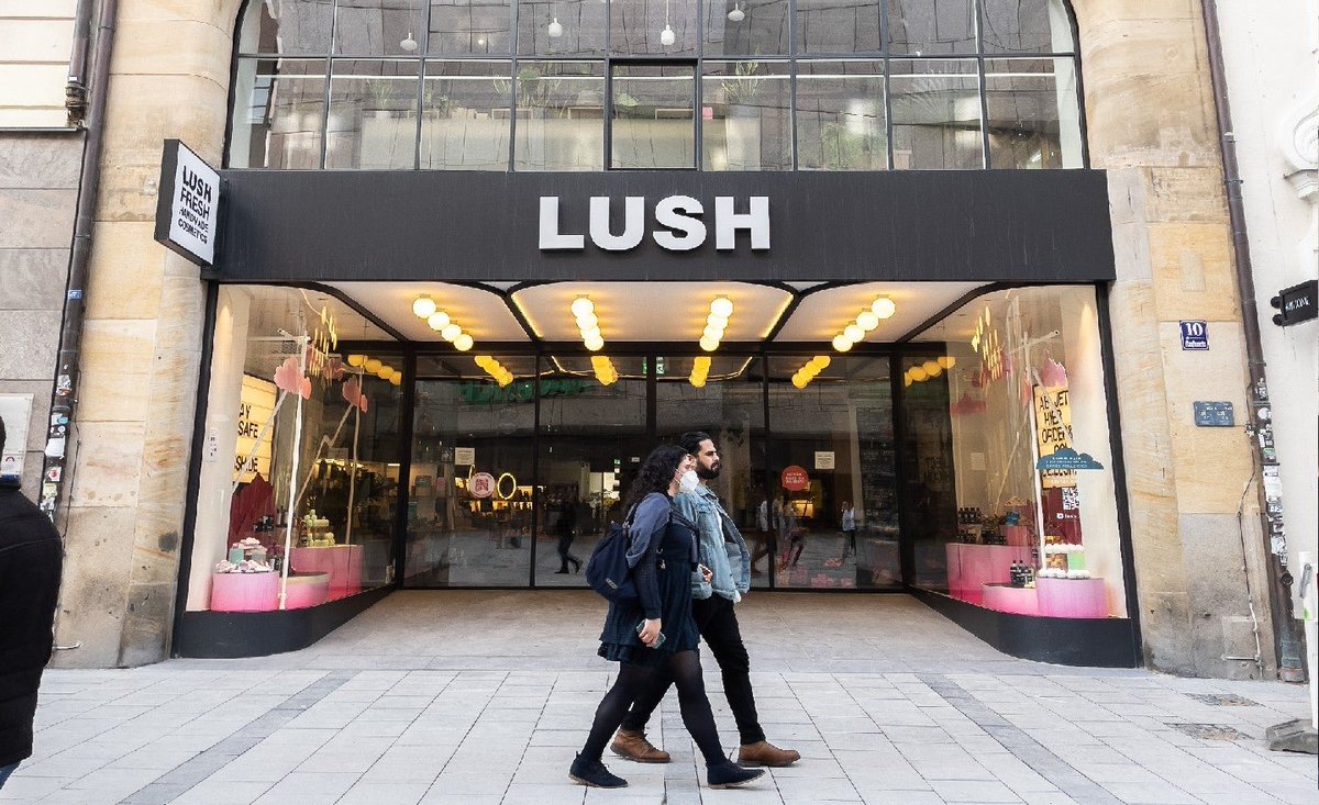 Global cosmetics company quitting social media to bring awareness to mental health hill.cm/9jDuCkU