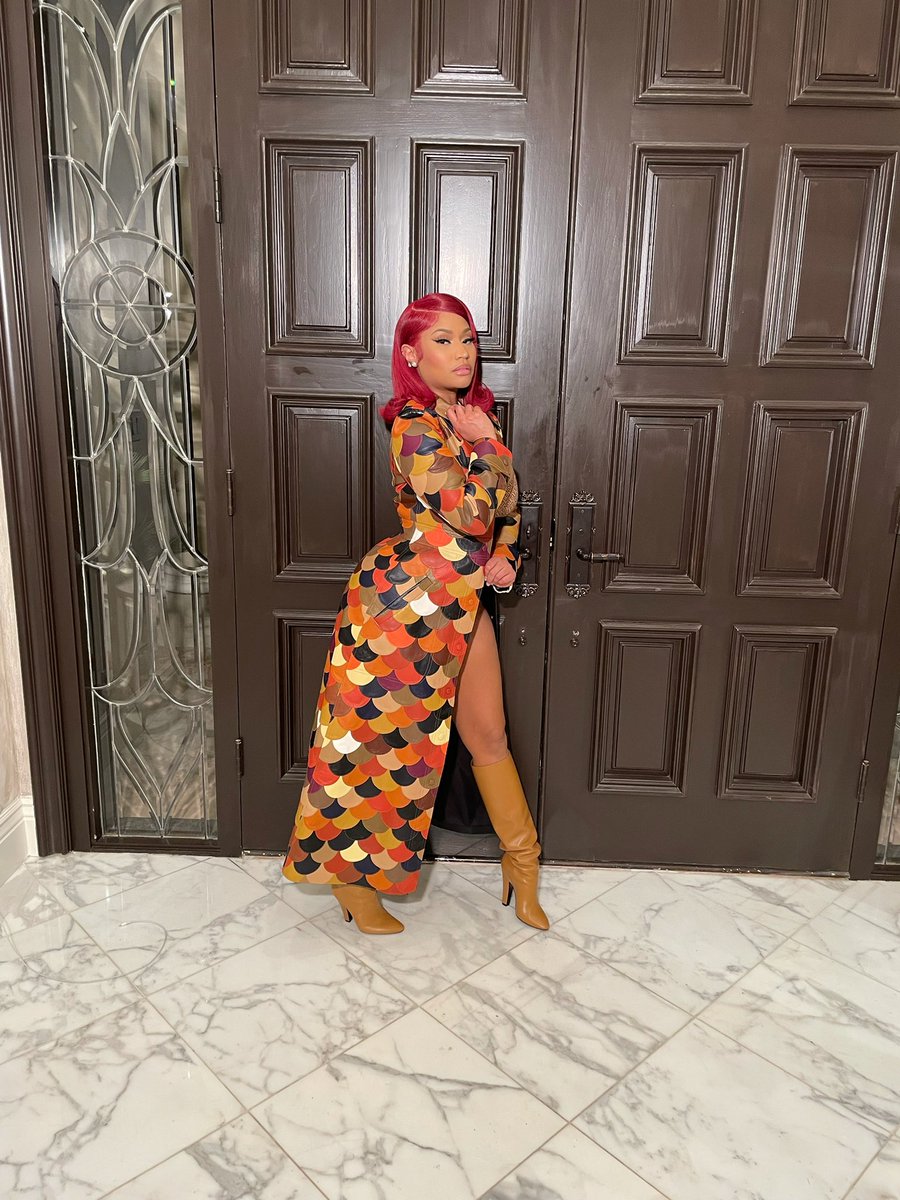 NICKIMINAJ's tweet photo. https://t.co/fiXckmBQpz