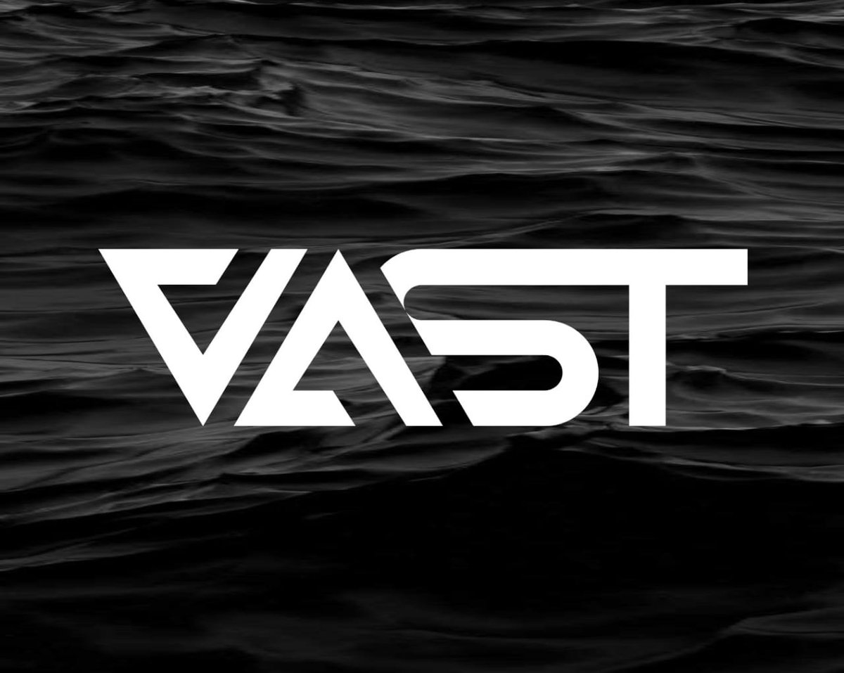 Vastmerch's tweet photo. VAST variations as envisioned by its creators 

#fashion #style #art https://t.co/5wU7GELAJC