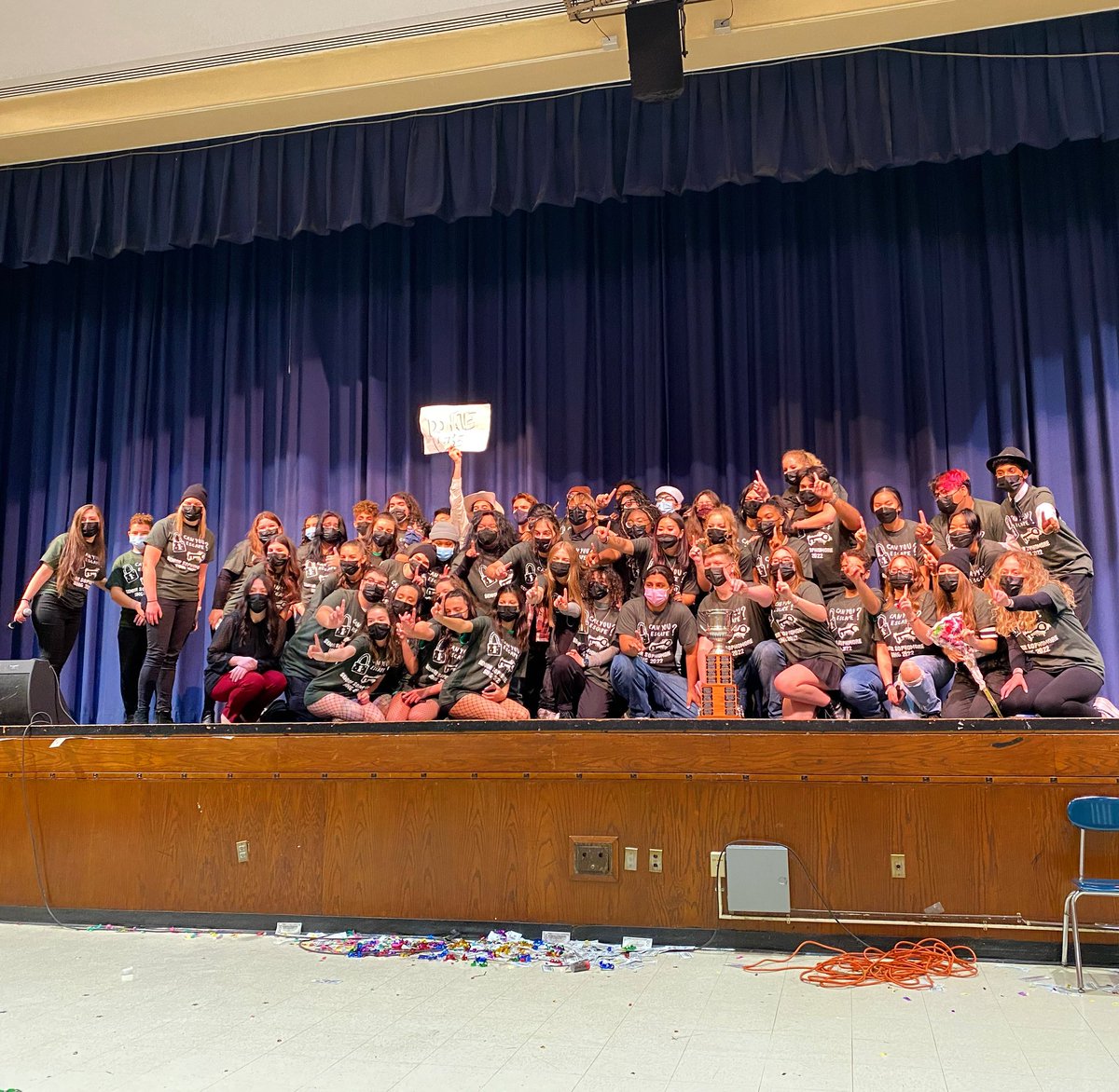 sewfalcons's tweet photo. The SING! 2022 winner is: SENIOR SOPHOMORE SING! 🔐🏆
#sewfalcons #wagnersing #susanwagnersing #SSV22 #SeniorSophomoreSing https://t.co/kE3x50aR8x