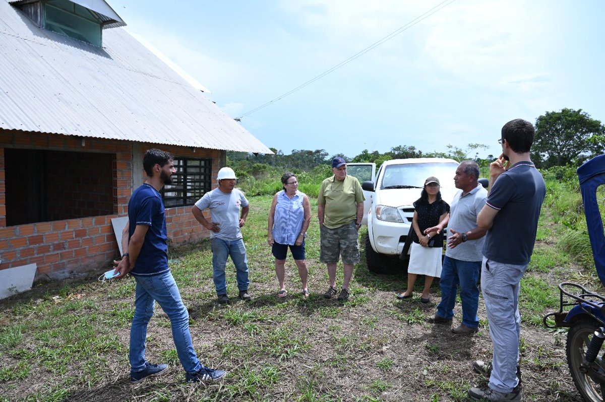 peru_projects's tweet photo. (1/2) #GoodNews | Junto a nuestros amigos de @MaranathaBR estamos trabajando en la construcción de un pozo tubular que permitirá abastecer de agua las zonas dedicadas para los proyectos de agricultura en nuestra Base.  ¡Gracias Maranatha! @AdventistasUPS https://t.co/AwiM5ePYeH