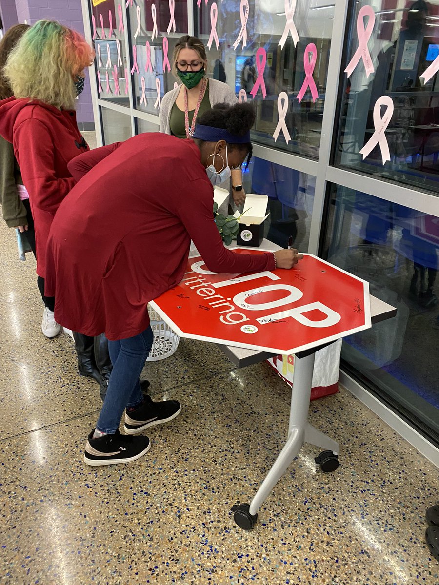 THANK YOU to everyone who supported our Go Green Day 💚 I loved seeing all the green. Enjoy this well deserved break. Stay tuned for our next event! #ccps #easyecoliving <a href="/StCharles_sga/">Spartan SGA</a> @MsNezSayz <a href="/StCharlesHS/">St Charles High School</a>