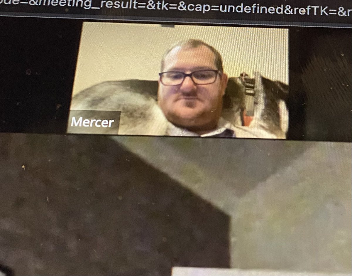 SpitGrades's tweet photo. This is what Mercer has to deal with during recordings #Shoulderdog https://t.co/lPWha5MJNI